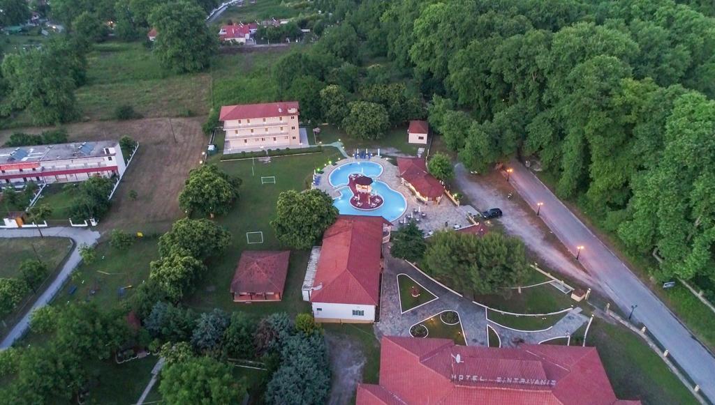 Sintrivanis Resort Beach Paralía Skotínis Esterno foto